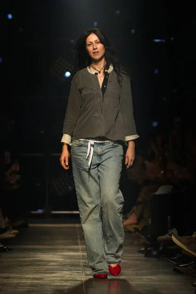 Look 66